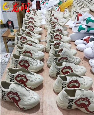 鞋子怎么印图案深圳龙润成品鞋打印机厂家直销