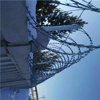 厂家生产定制机场围栏网 防爬国际机场围界 刺丝滚笼机场护栏网