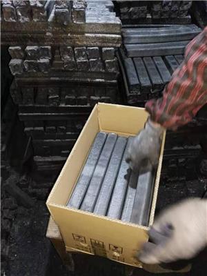 广州机制木炭，烧烤炭机批发价一箱