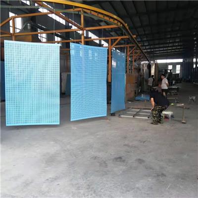 中国建筑高层施工用钢架防护网蓝色冲孔爬架网