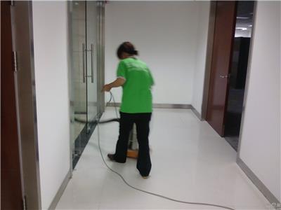 郑州保洁公司专业商场保洁托管，地毯清洗服务