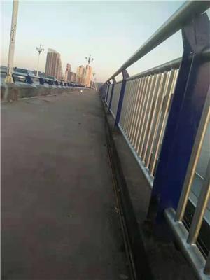 立柱不锈钢复合管护栏高铁站台河道边灯光不锈钢桥梁景观栏杆