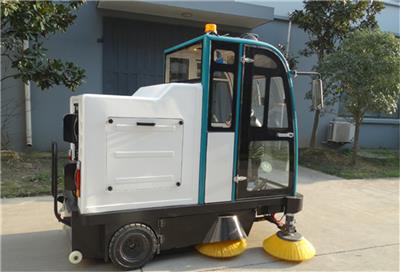 郑州工厂小型室外封闭式扫地机,匠福清洁多功能扫地机 质量可靠