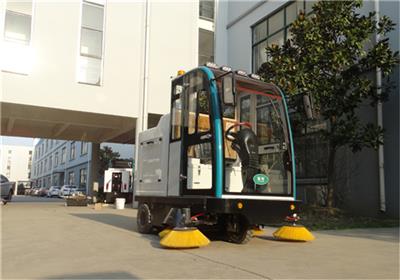 郑州工厂工程封闭式扫地机,匠福清洁驾驶式扫地机 质保一年