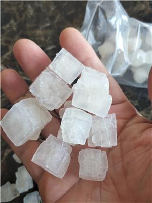 西安融雪剂批发 高效环保道路融雪剂 西安工业盐