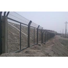 铁路护栏网，铁路隔离栅，铁路防护栅栏