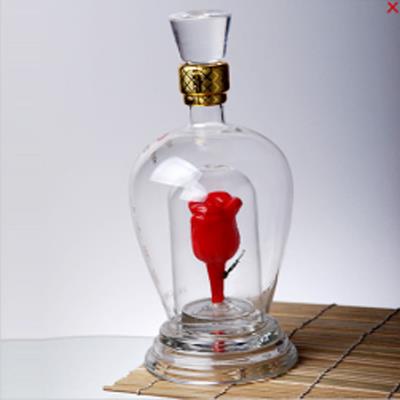 永鑫玻璃白酒瓶内置玫瑰花造型工艺玻璃酒瓶