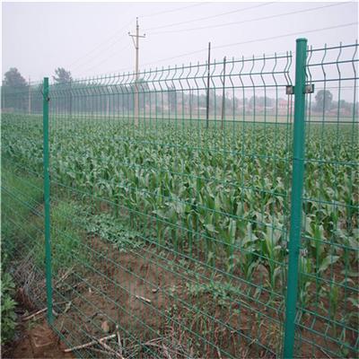 果园铁丝围栏网A果园铁丝围栏网生产厂家A果园铁丝围栏网多少钱一米