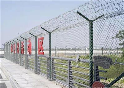 铝包钢勾花护栏网 铝包钢机场护栏 铝包钢隔离网