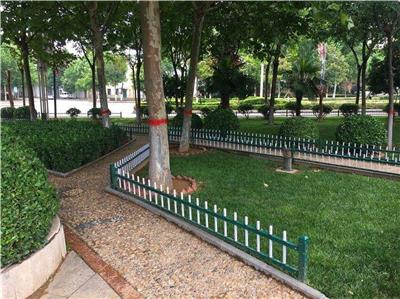 烟台城建绿化带防护栅栏 白色PVC花坛围栏 公园草坪塑钢护栏