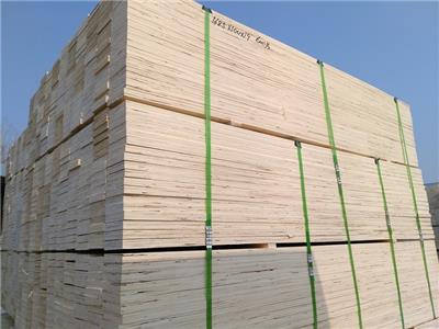 厂家销售可定尺杨木LVL单板层积材 免熏蒸托盘 木方