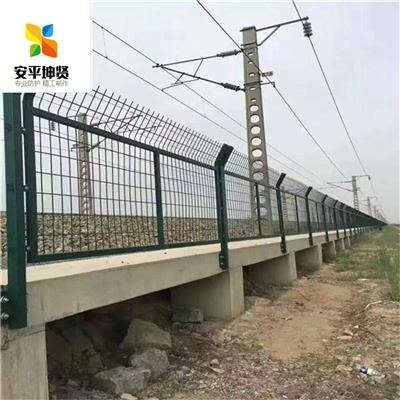 国标铁路防护栅栏 通线高铁防护栅栏