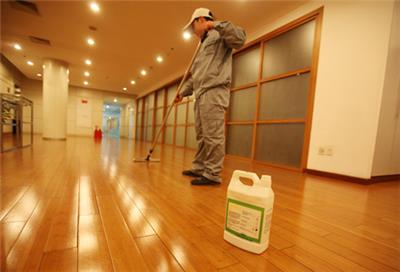 坪地技术好的洗地板打蜡电话 深圳市创佳景清洁服务有限公司