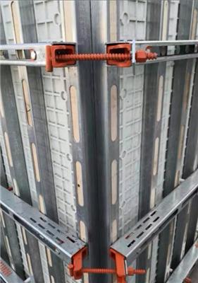 新型钢包木厂家 模板支撑钢包木厂家 钢包木生产厂家