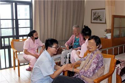 自理的老人养老院如何收费广州养老院价格 老人院