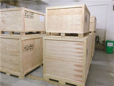 东莞市专业制作可直接出口的**包装木箱，卡板等木制品