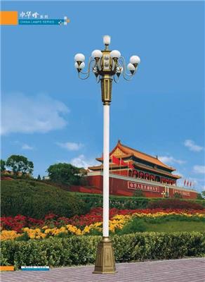南京太阳能路灯厂家 中杆灯
