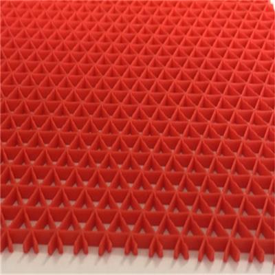 PVC六角形镂空防滑地垫生产线