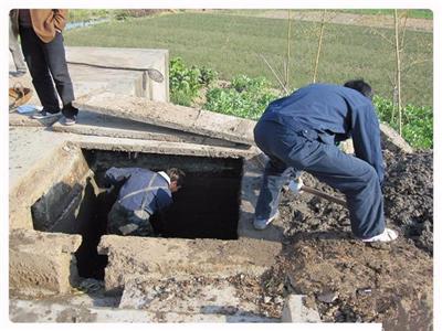 鄂州污水池污泥清理 武汉万家洁管道疏通排水工程有限公司