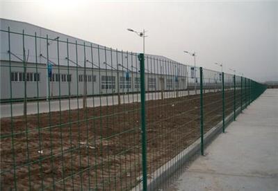 门源公路网围栏定做公司 鑫龙彩钢钢构供应