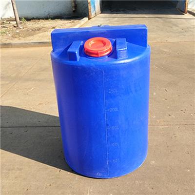 潍坊供应加药箱300升洗洁精搅拌桶 水处理储罐 塑料容器