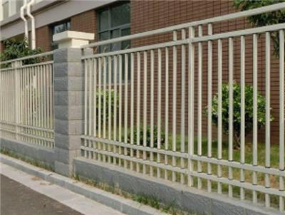 河南锌钢围墙护栏 山西围栏护栏厂家 陕西体育场护栏