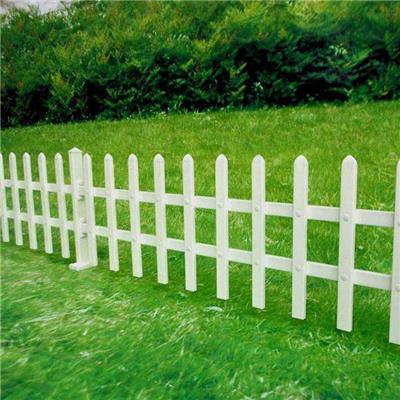 绿色草坪围栏网规格 钢草坪护栏