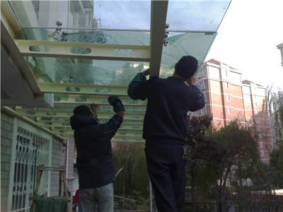 上海建筑玻璃膜-上门安装-阳光房需不需要贴隔热膜 