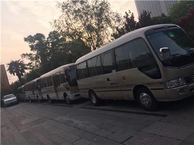 上海19座车专人专车电话 上海机场接送包车 上海大鼎租车