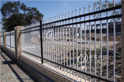 新疆护栏厂家围墙护栏小区围栏园艺种植养殖围栏高围栏