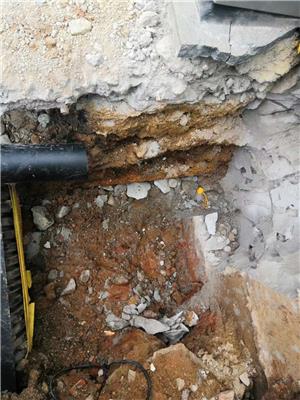 地下自来水管漏水探测 自来水管漏水测漏 快速开挖维修