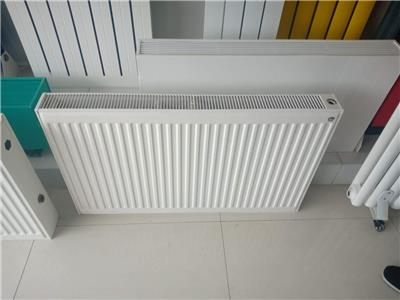 供应22K-600-1200型钢制板型散热器 首春钢制板型散热器