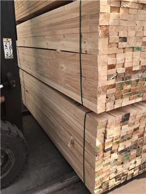 潍坊省心的工地木方 建筑方木批发市场 工地木方规格表图