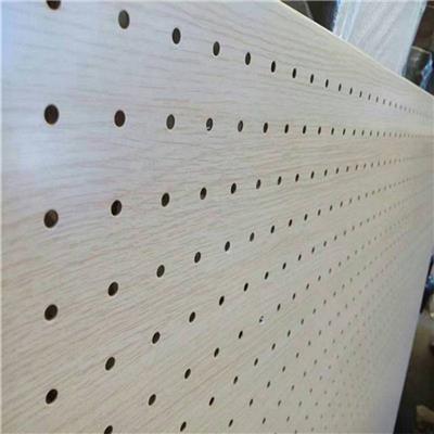 幕墙冲孔铝单板厂家生产氟碳烤漆铝单板