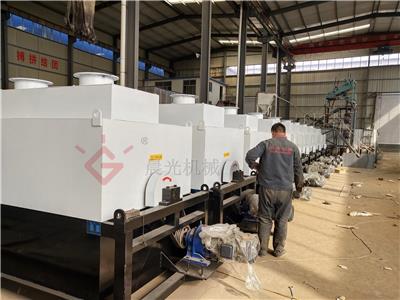 褐铁矿湿式磁选机 青州市晨光机械有限公司