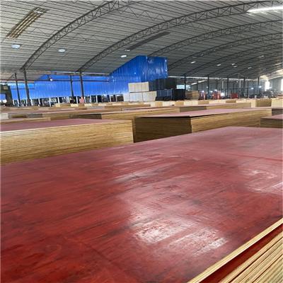 覆膜建筑红板生产厂家 广西贵港市臻楼木业有限公司