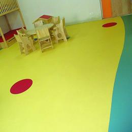 幼儿园无醛环保地板pvc地板胶施工师傅品种繁多