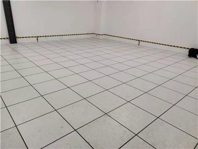 西安周至大学机房PVC防静电地板施工 西安防静电地板众鑫地板质量好