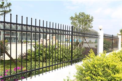 广东锌钢围墙护栏网，方钢护栏，社区工厂围墙护栏厂家直销