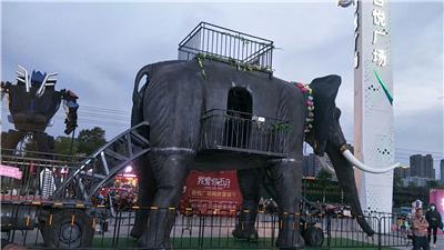 会喷火机械大象可载人巡游，会动，会叫，全国展览
