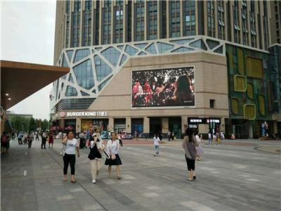 郑州火车站东广场LED大屏显示屏广告