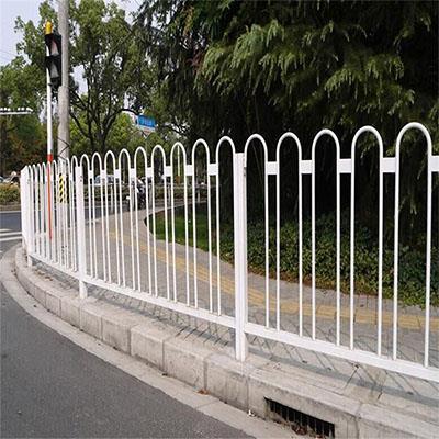 铜陵交通道路护栏 栏杆 按图纸设计生产各种道路护栏产品