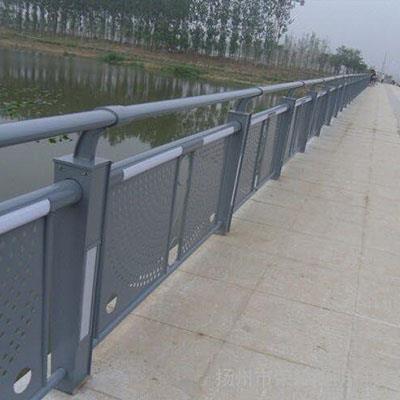 安徽铁艺道路护栏厂家 栏杆 按图纸设计生产各种道路护栏产品