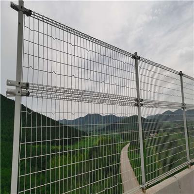 桥梁防护网 天桥护栏网 防护等级高