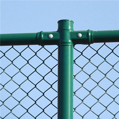 浸塑篮球场网围栏 体育场护栏网 3米高球场隔离网厂家