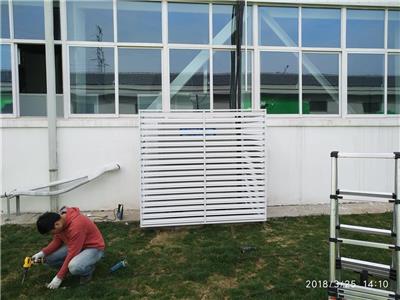 临沂空调格栅百叶窗安装围挡厂家 百叶窗空调罩 空调防雨铝合金百叶窗安装生产厂家