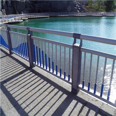 湖南河道防护栏杆安装 河道观光护栏焊接