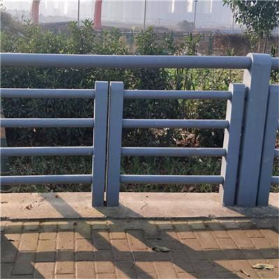 江苏河道防护栏杆安装 铸铁河道护栏焊接