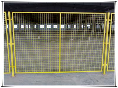 双边丝护栏生产厂家 体育场围网 安装 维护一体化