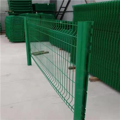 金属护栏定制 绿色围栏 可定制生产